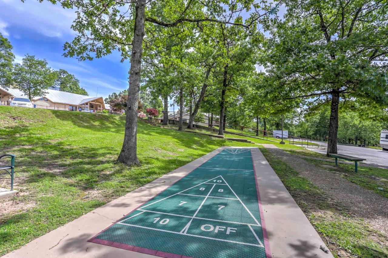 Branson Resort Condo With Scenic Patio And Pool Access Exterior photo